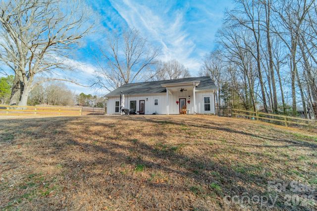 2005 Briarwood Circle, Fort Mill, SC 29715