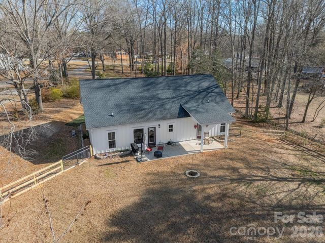 2005 Briarwood Circle, Fort Mill, SC 29715