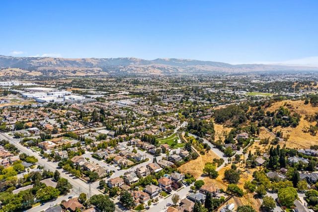 1800 Jasper Highlands Drive, Morgan Hill, CA 95037