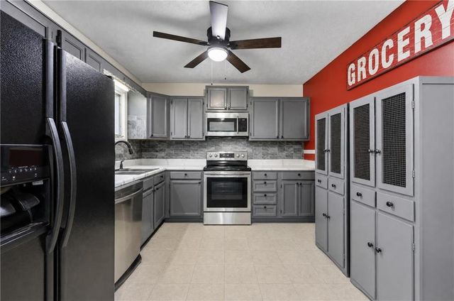 299 Washboard Road, Cleveland, GA 30528