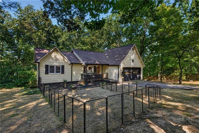 299 Washboard Road, Cleveland, GA 30528