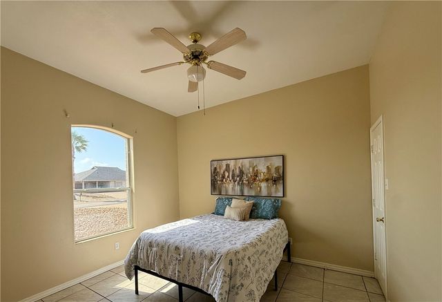 15318 Cruiser St A & B, Corpus Christi, TX 78418