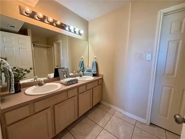 15318 Cruiser St A & B, Corpus Christi, TX 78418