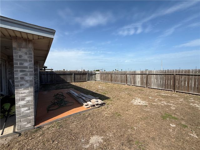 15318 Cruiser St A & B, Corpus Christi, TX 78418