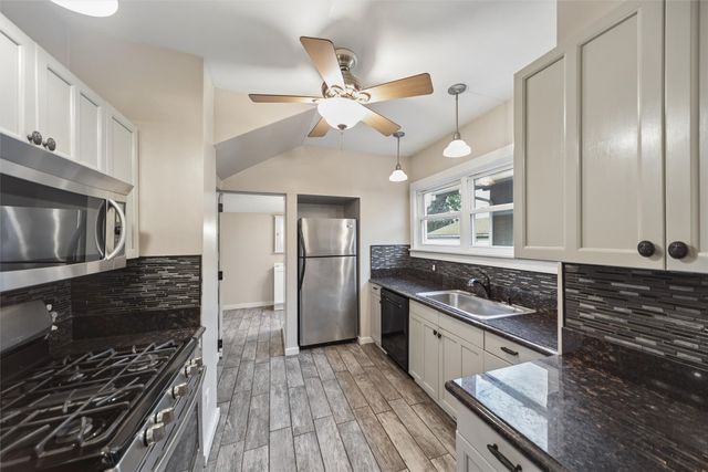 746 31st Street, Des Moines, IA 50312