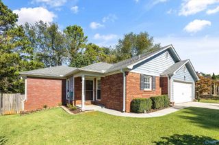 218 Barkwood Drive NE, Huntsville, AL 35811