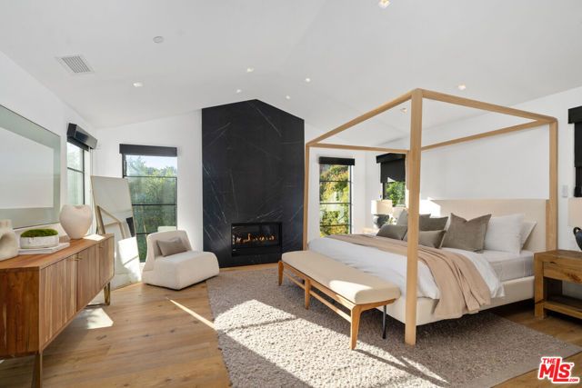 1146 Sierra Alta Way, Los Angeles, CA 90069