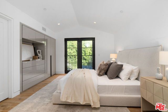 1146 Sierra Alta Way, Los Angeles, CA 90069