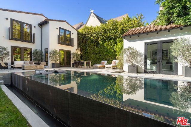 1146 Sierra Alta Way, Los Angeles, CA 90069