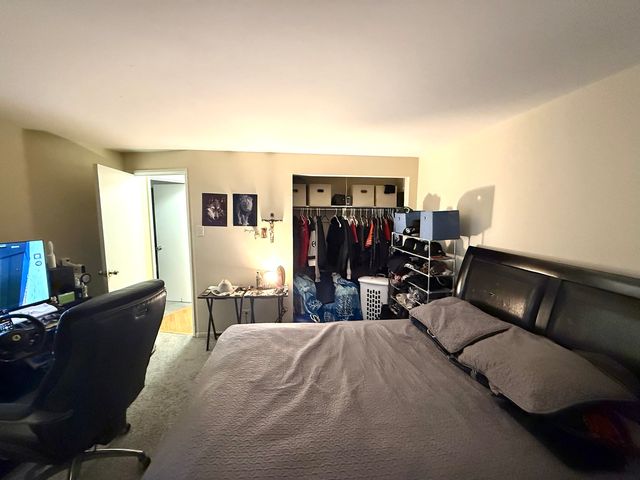 3900 W 95th Street 305, Evergreen Park, IL 60805