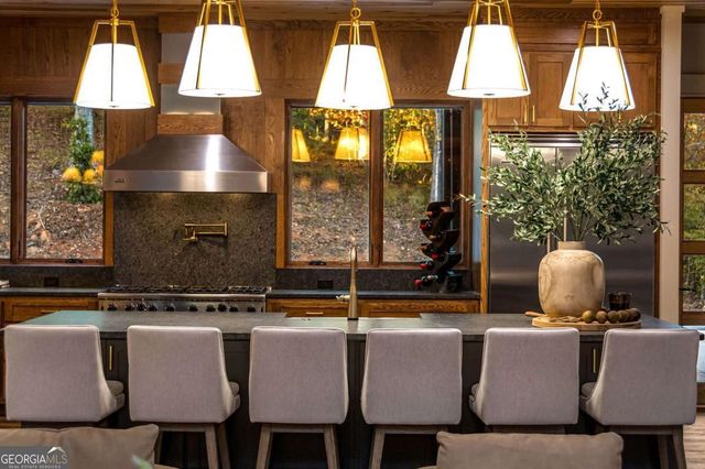 156 Horatio Drive, Blue Ridge, GA 30513