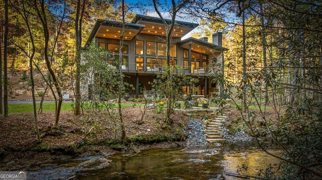 156 Horatio Drive, Blue Ridge, GA 30513