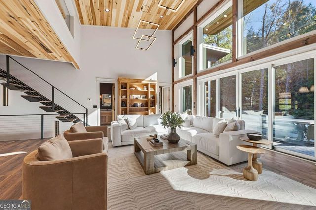 156 Horatio Drive, Blue Ridge, GA 30513