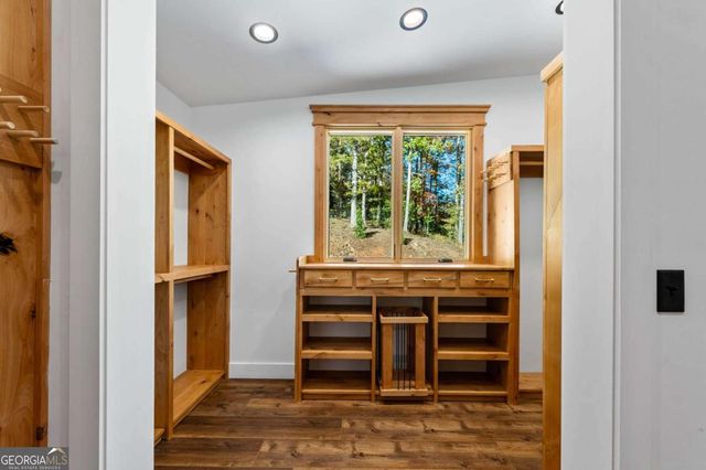 156 Horatio Drive, Blue Ridge, GA 30513