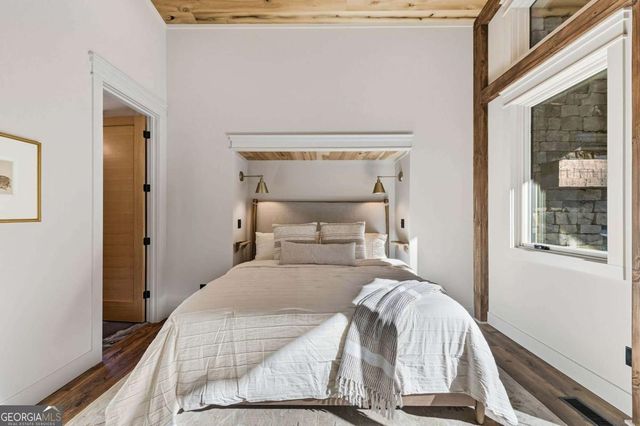 156 Horatio Drive, Blue Ridge, GA 30513