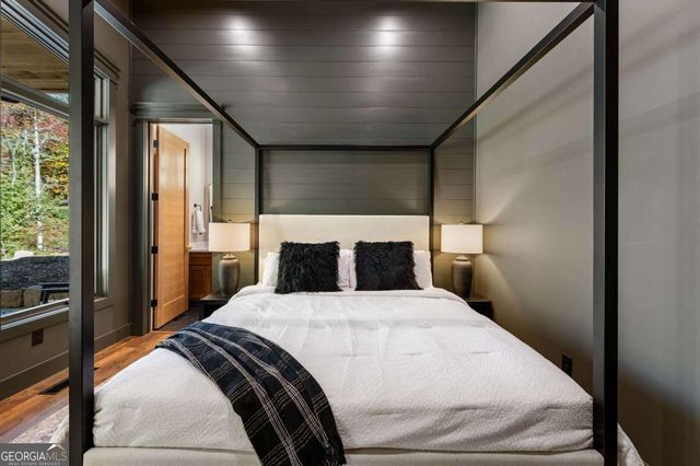 156 Horatio Drive, Blue Ridge, GA 30513