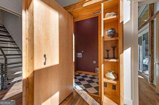 156 Horatio Drive, Blue Ridge, GA 30513