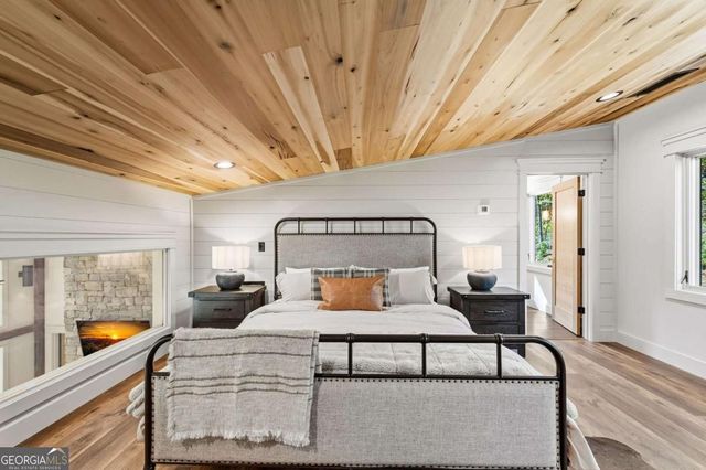 156 Horatio Drive, Blue Ridge, GA 30513