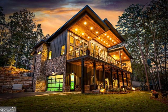 156 Horatio Drive, Blue Ridge, GA 30513