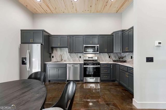 156 Horatio Drive, Blue Ridge, GA 30513