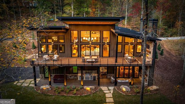 156 Horatio Drive, Blue Ridge, GA 30513