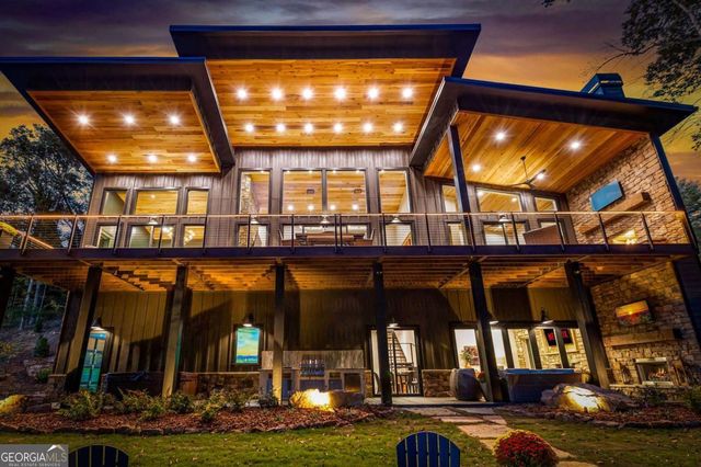 156 Horatio Drive, Blue Ridge, GA 30513