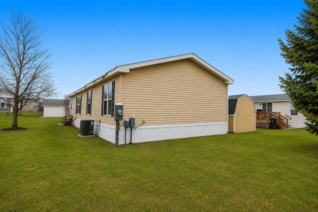 13749 Bluebell Lane, Cedar Springs, MI 49319