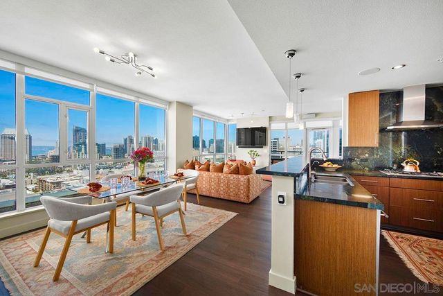 325 7th Avenue 2104, San Diego, CA 92101