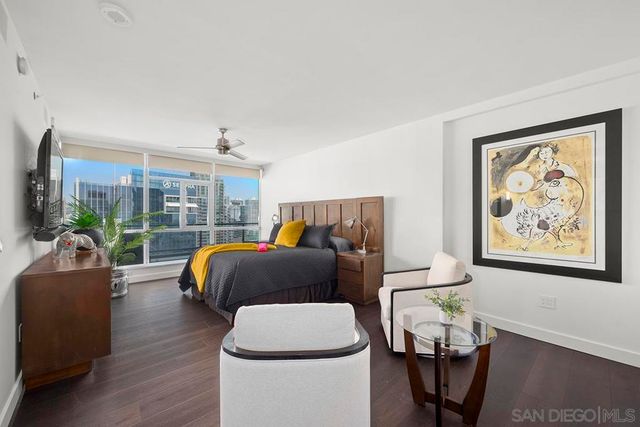 325 7th Avenue 2104, San Diego, CA 92101