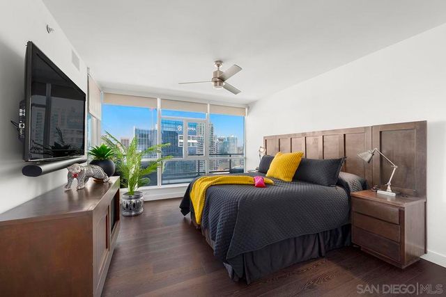 325 7th Avenue 2104, San Diego, CA 92101