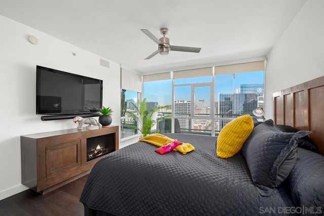 325 7th Avenue 2104, San Diego, CA 92101