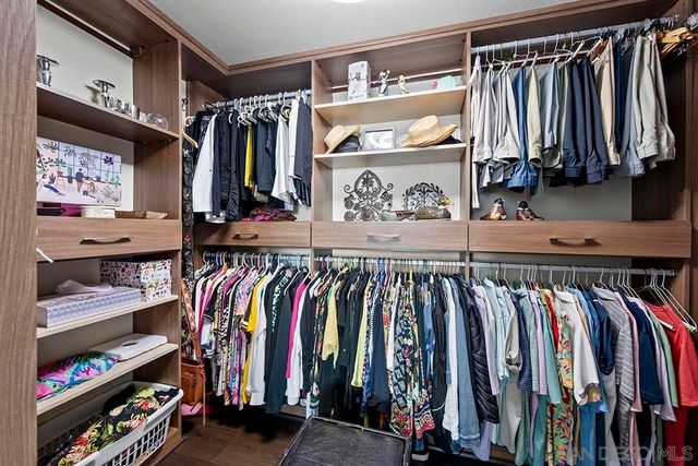 325 7th Avenue 2104, San Diego, CA 92101