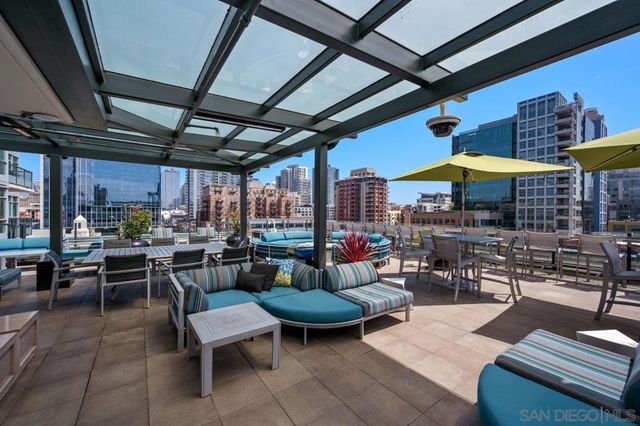 325 7th Avenue 2104, San Diego, CA 92101