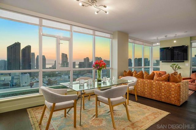 325 7th Avenue 2104, San Diego, CA 92101