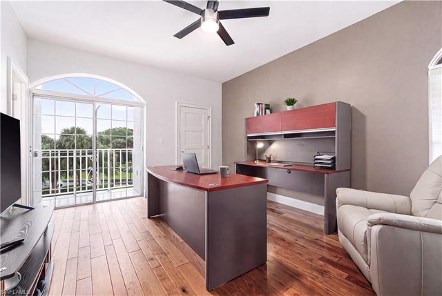 559 Audubon BLVD E-202, Naples, FL 34110