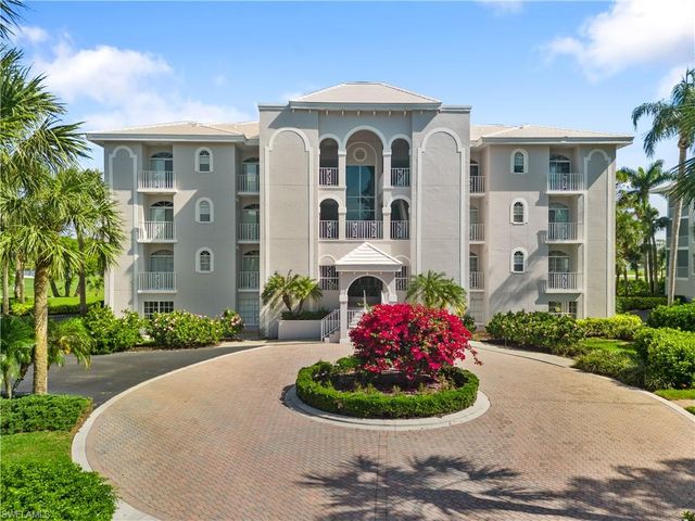 559 Audubon BLVD E-202, Naples, FL 34110