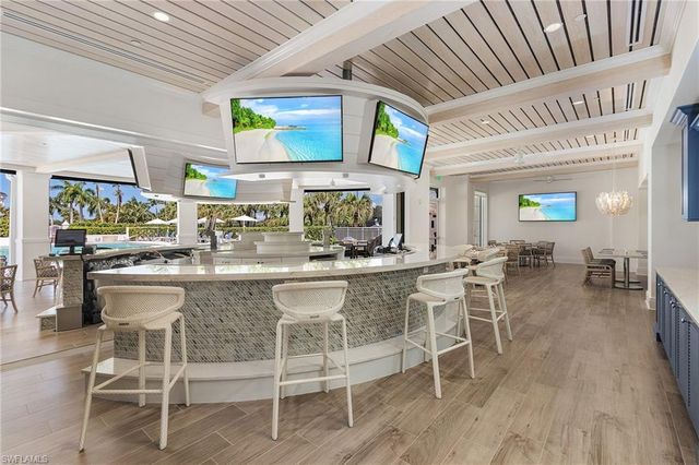 559 Audubon BLVD E-202, Naples, FL 34110