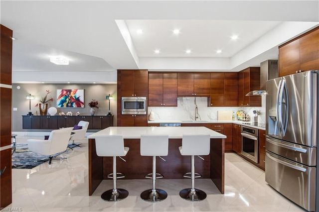 559 Audubon BLVD E-202, Naples, FL 34110