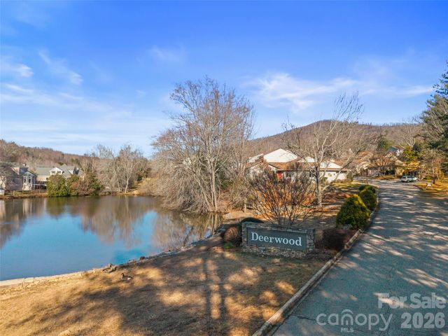 110 Deerlake Drive, Asheville, NC 28803