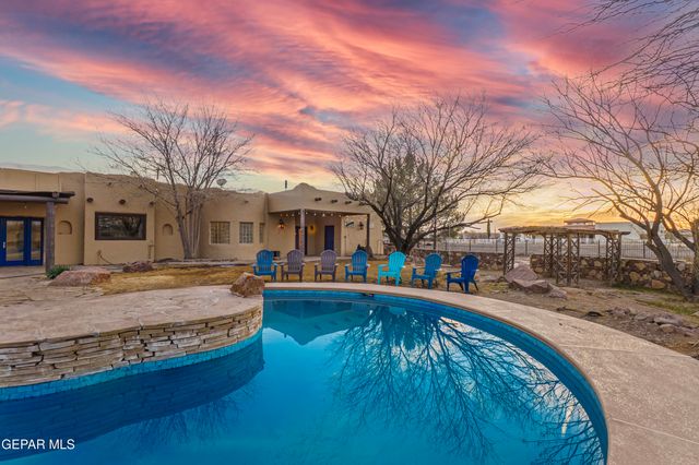 32 CIELO DORADO Drive, Anthony, NM 88021