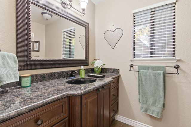11604 Blazing Star Ct, Gold River, CA 95670
