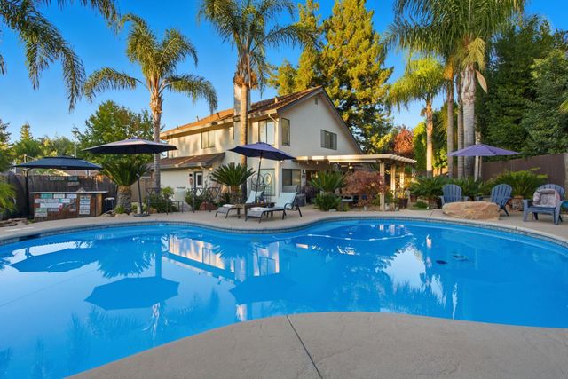 11604 Blazing Star Ct, Gold River, CA 95670
