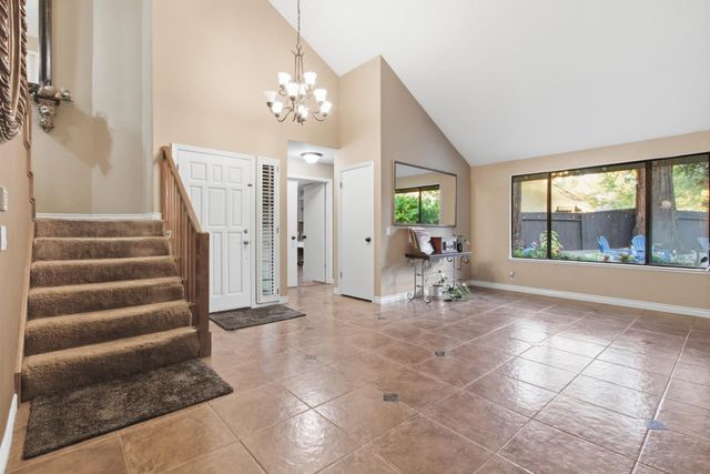 11604 Blazing Star Ct, Gold River, CA 95670