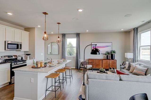 401 Comstock Road, South Elgin, IL 60177