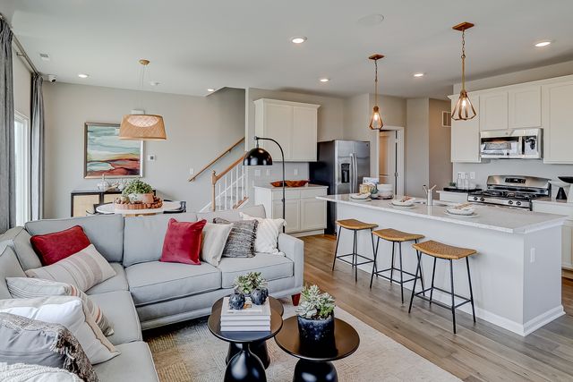 401 Comstock Road, South Elgin, IL 60177