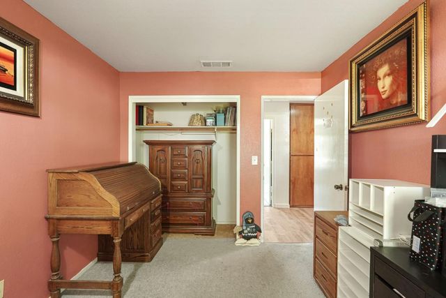 530 Mahogany Ln, Tracy, CA 95376