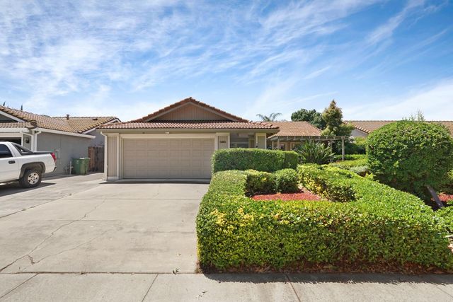 530 Mahogany Ln, Tracy, CA 95376