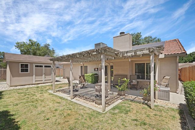 530 Mahogany Ln, Tracy, CA 95376