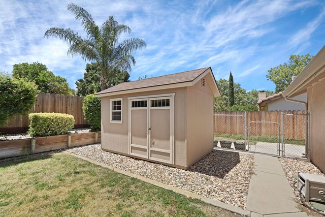 530 Mahogany Ln, Tracy, CA 95376