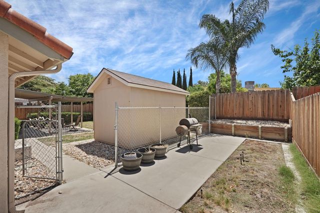 530 Mahogany Ln, Tracy, CA 95376